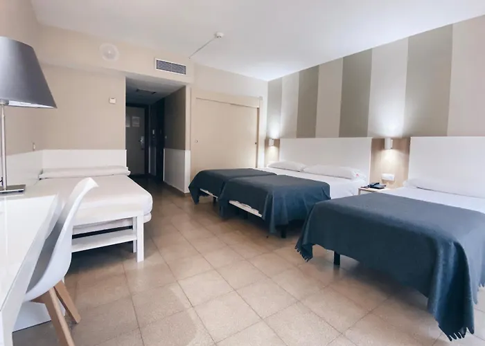 Отель Rio Arga Сарагоса